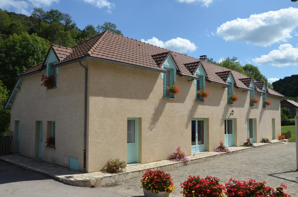 Hotel Logis Auberge De L'Allagnonette à Saint-Poncy Extérieur photo