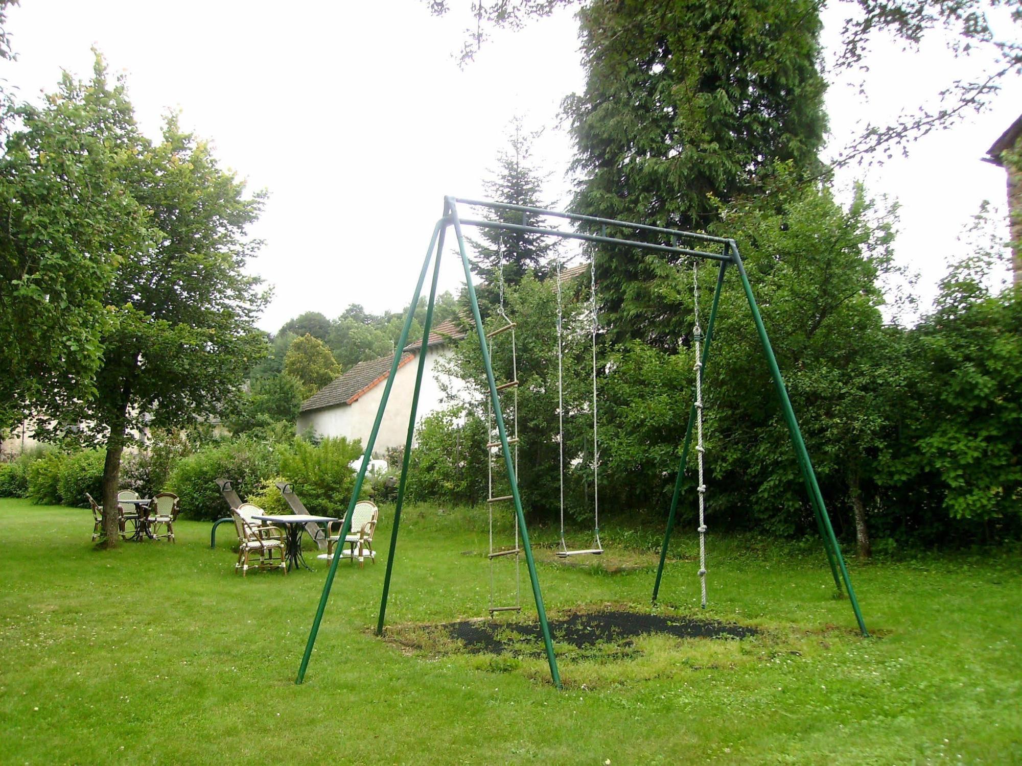 Hotel Logis Auberge De L'Allagnonette à Saint-Poncy Extérieur photo